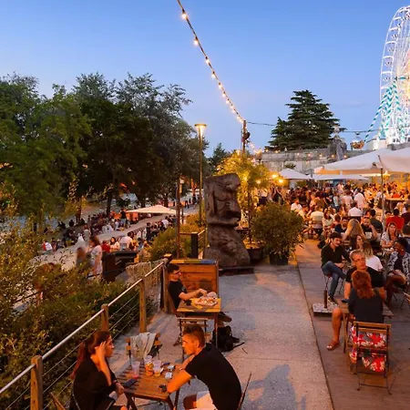 Triumph - Place De La Victoire 아파트 투르